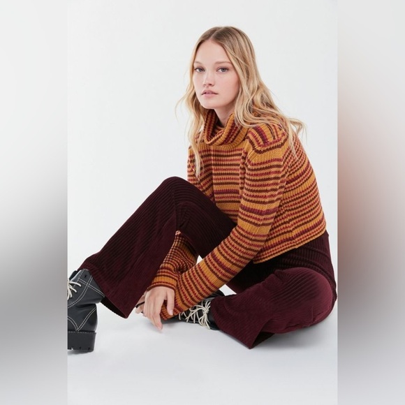 Urban Outfitters Mackenna Striped Turtleneck Sweater in Red/Yellow Size S - Picture 1 of 11